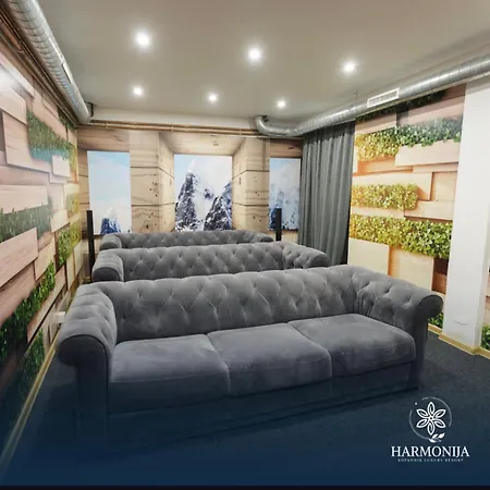 Dzat Apartman, Harmonija *