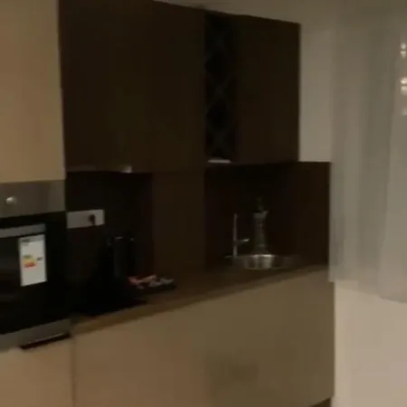 Dzat Apartman, Harmonija